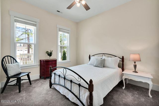 9599 Fallen Pear Lane NE, Leland, NC 28451