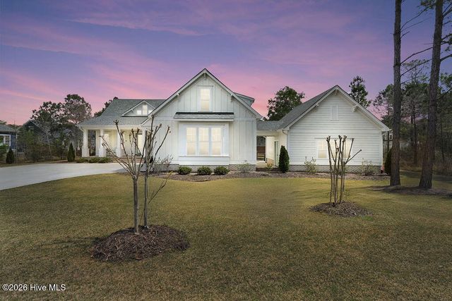 9599 Fallen Pear Lane NE, Leland, NC 28451