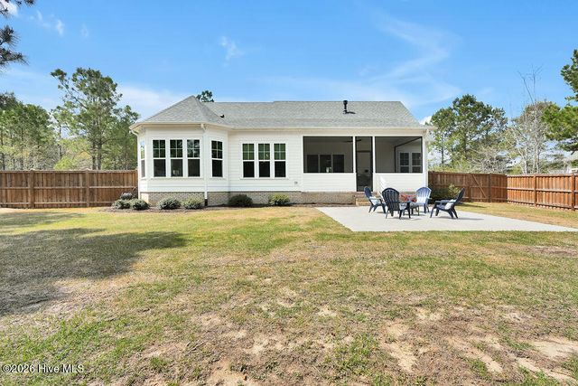 9599 Fallen Pear Lane NE, Leland, NC 28451