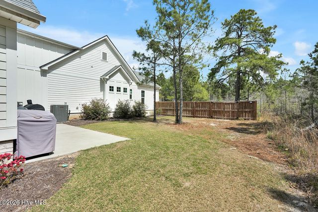 9599 Fallen Pear Lane NE, Leland, NC 28451