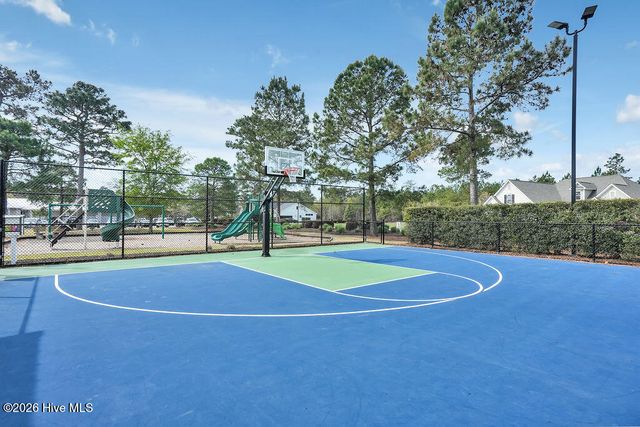 9599 Fallen Pear Lane NE, Leland, NC 28451