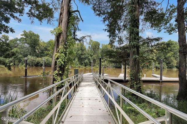 9599 Fallen Pear Lane NE, Leland, NC 28451