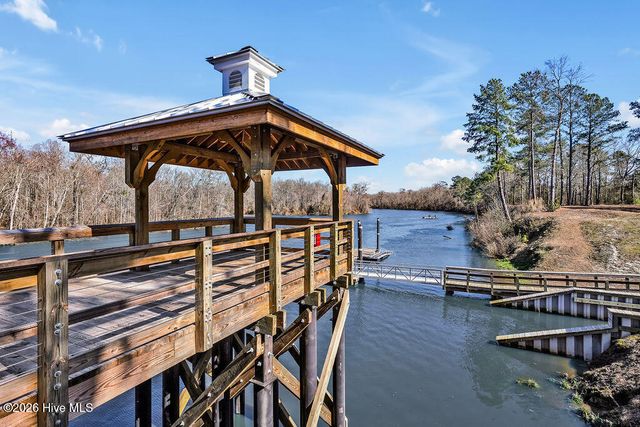 9599 Fallen Pear Lane NE, Leland, NC 28451