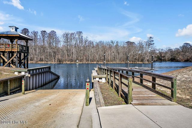 9599 Fallen Pear Lane NE, Leland, NC 28451