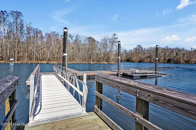 9599 Fallen Pear Lane NE, Leland, NC 28451