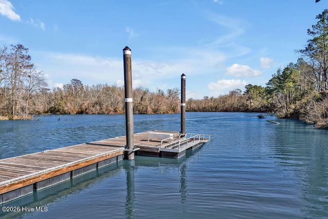 9599 Fallen Pear Lane NE, Leland, NC 28451