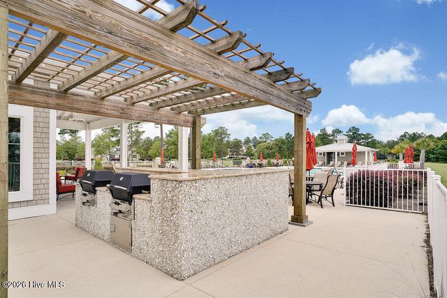 9599 Fallen Pear Lane NE, Leland, NC 28451