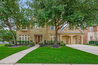 16226 Breakwater Path Drive, Houston, TX 77044