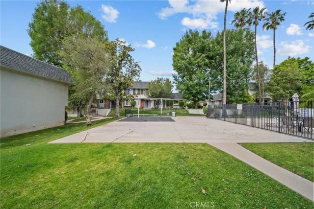 20717 Lemarsh C, Chatsworth, CA 91311