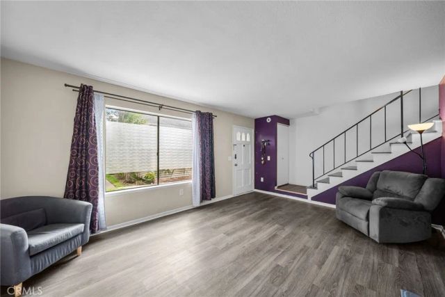 20717 Lemarsh C, Chatsworth, CA 91311