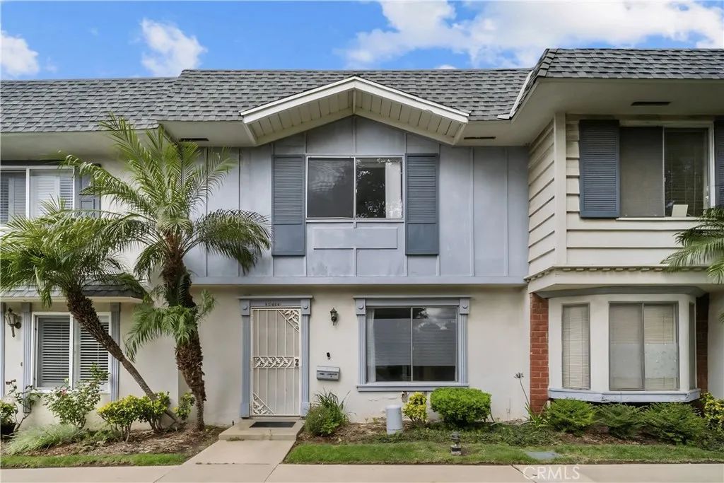 20717 Lemarsh C, Chatsworth, CA 91311