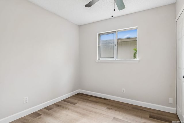 466 Maddux St, San Antonio, TX 78227