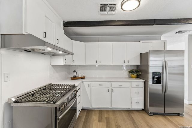 466 Maddux St, San Antonio, TX 78227