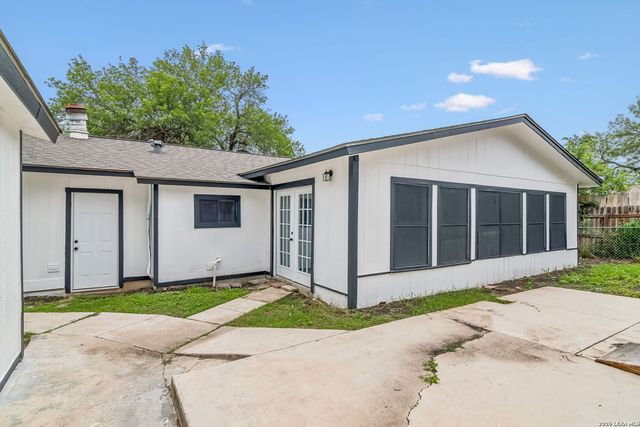 466 Maddux St, San Antonio, TX 78227