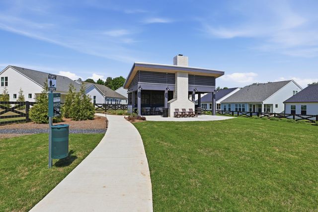 2608 Butlers Green Circle 11, Chattanooga, TN 37421