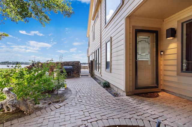 11507 Twain Drive, Montgomery, TX 77356