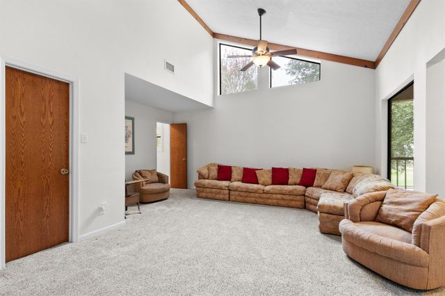 11507 Twain Drive, Montgomery, TX 77356