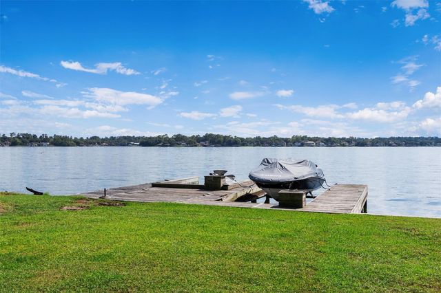 11507 Twain Drive, Montgomery, TX 77356