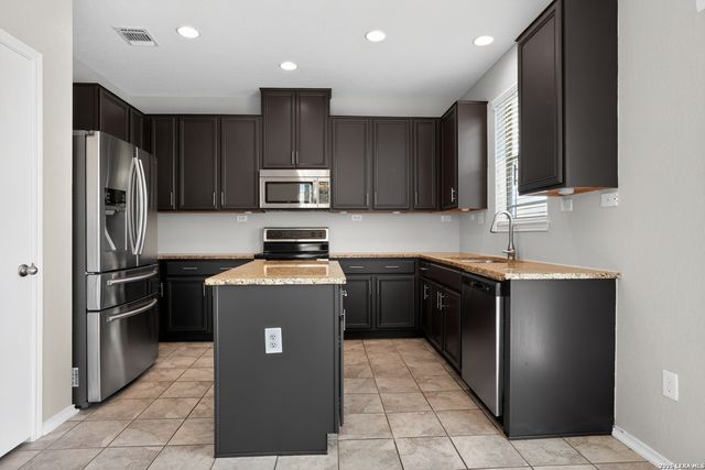6227 Fred Couples, Schertz, TX 78108