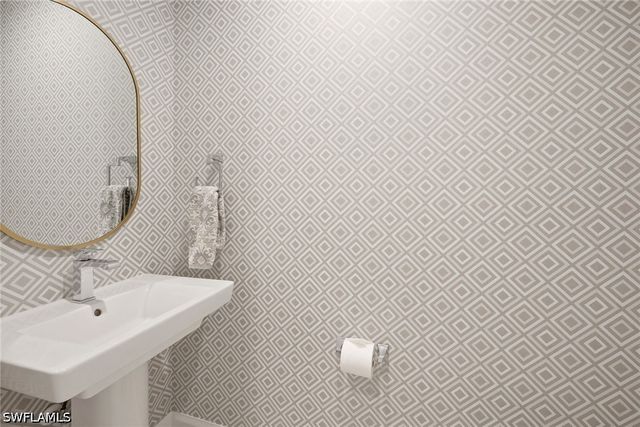 1111 CENTRAL AVE 205, Naples, FL 34102