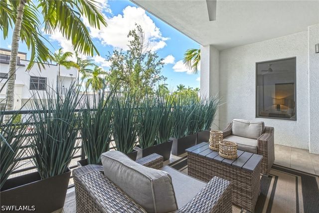 1111 CENTRAL AVE 205, Naples, FL 34102