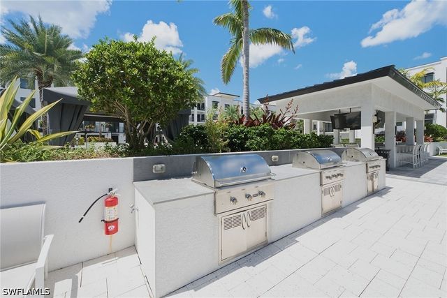 1111 CENTRAL AVE 205, Naples, FL 34102
