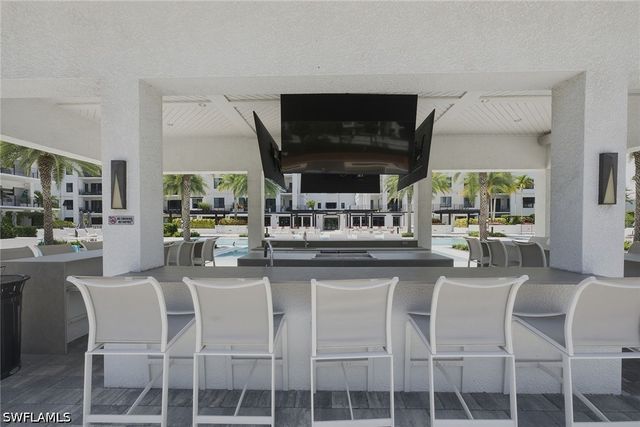 1111 CENTRAL AVE 205, Naples, FL 34102