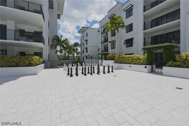 1111 CENTRAL AVE 205, Naples, FL 34102