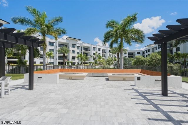 1111 CENTRAL AVE 205, Naples, FL 34102