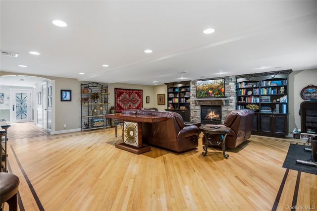 3305 Beltagh Avenue, Wantagh, NY 11793