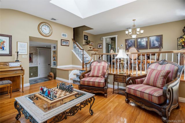 3305 Beltagh Avenue, Wantagh, NY 11793
