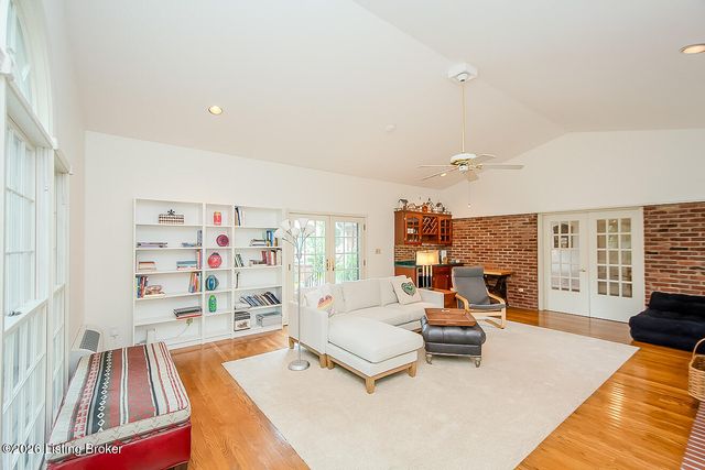 3414 Barbour Ln, Louisville, KY 40241