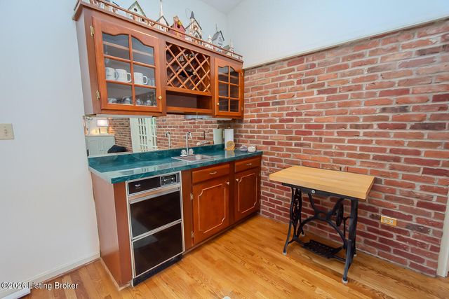 3414 Barbour Ln, Louisville, KY 40241