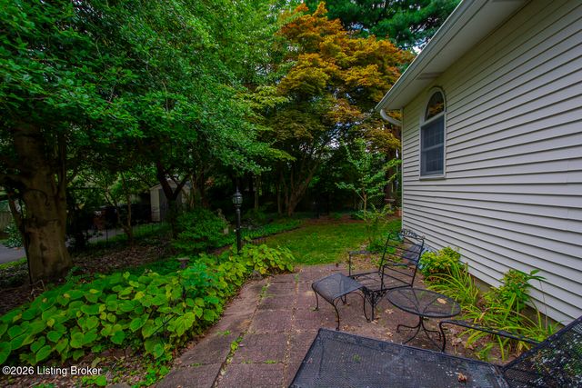 3414 Barbour Ln, Louisville, KY 40241
