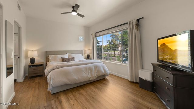 7936 E WILSHIRE Drive 203, Scottsdale, AZ 85257