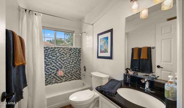 7936 E WILSHIRE Drive 203, Scottsdale, AZ 85257