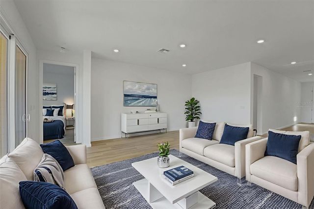 1006 FIESTA KEY CIRCLE, Lady Lake, FL 32159