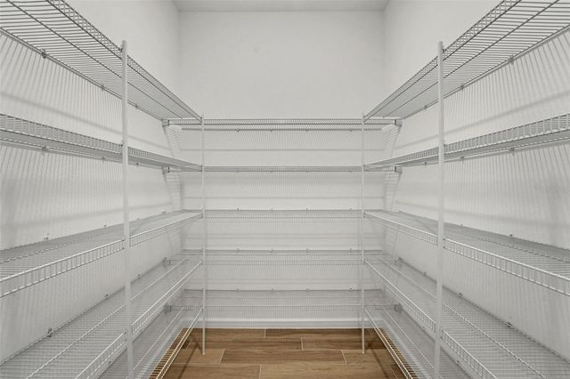 1006 FIESTA KEY CIRCLE, Lady Lake, FL 32159