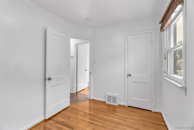 3831 Weddell Street, Dearborn, MI 48124