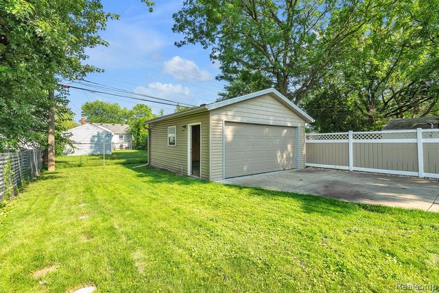 3831 Weddell Street, Dearborn, MI 48124