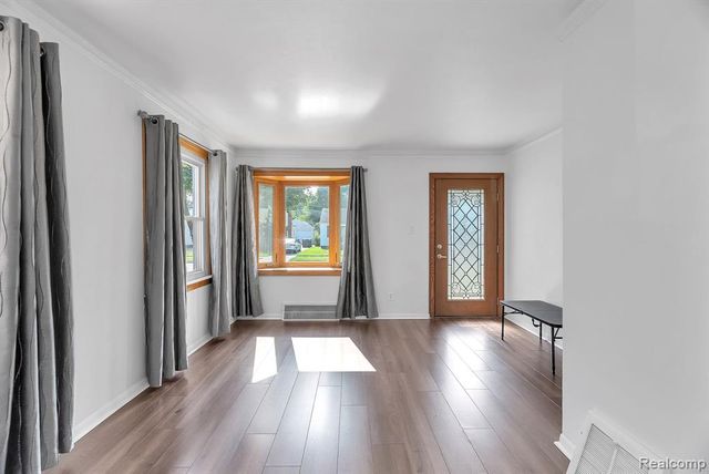 3831 Weddell Street, Dearborn, MI 48124