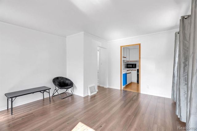 3831 Weddell Street, Dearborn, MI 48124