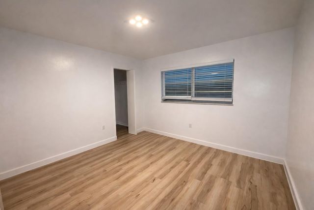 5525 SW 41st Street 105, Pembroke Pines, FL 33023