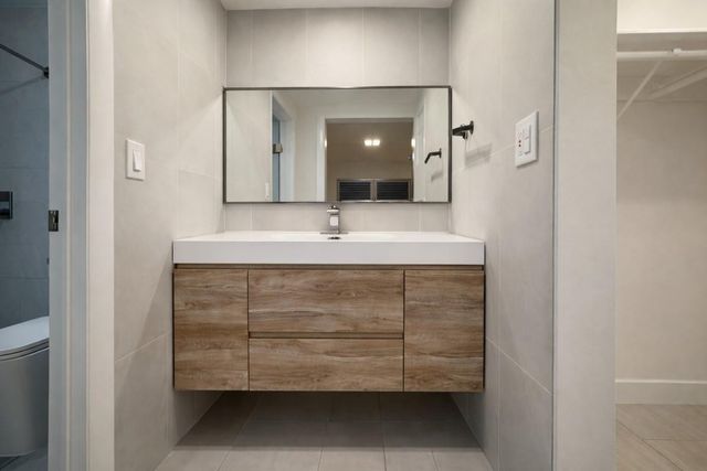 5525 SW 41st Street 105, Pembroke Pines, FL 33023