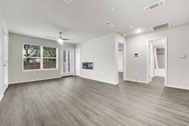 6108 Abrams Road 201, Dallas, TX 75231