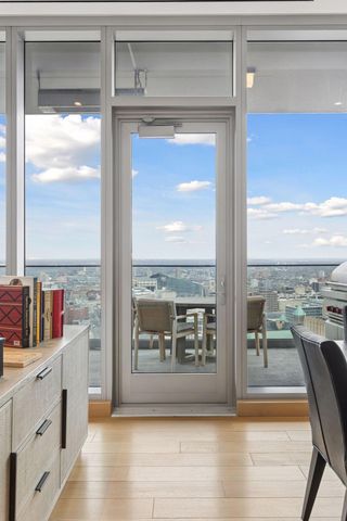 255 Hennepin Ave 3201, Minneapolis, MN 55408