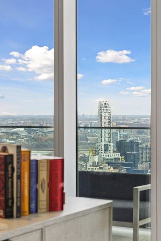 255 Hennepin Ave 3201, Minneapolis, MN 55408