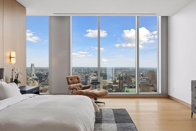 255 Hennepin Ave 3201, Minneapolis, MN 55408