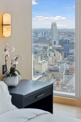 255 Hennepin Ave 3201, Minneapolis, MN 55408