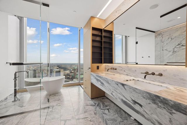 255 Hennepin Ave 3201, Minneapolis, MN 55408